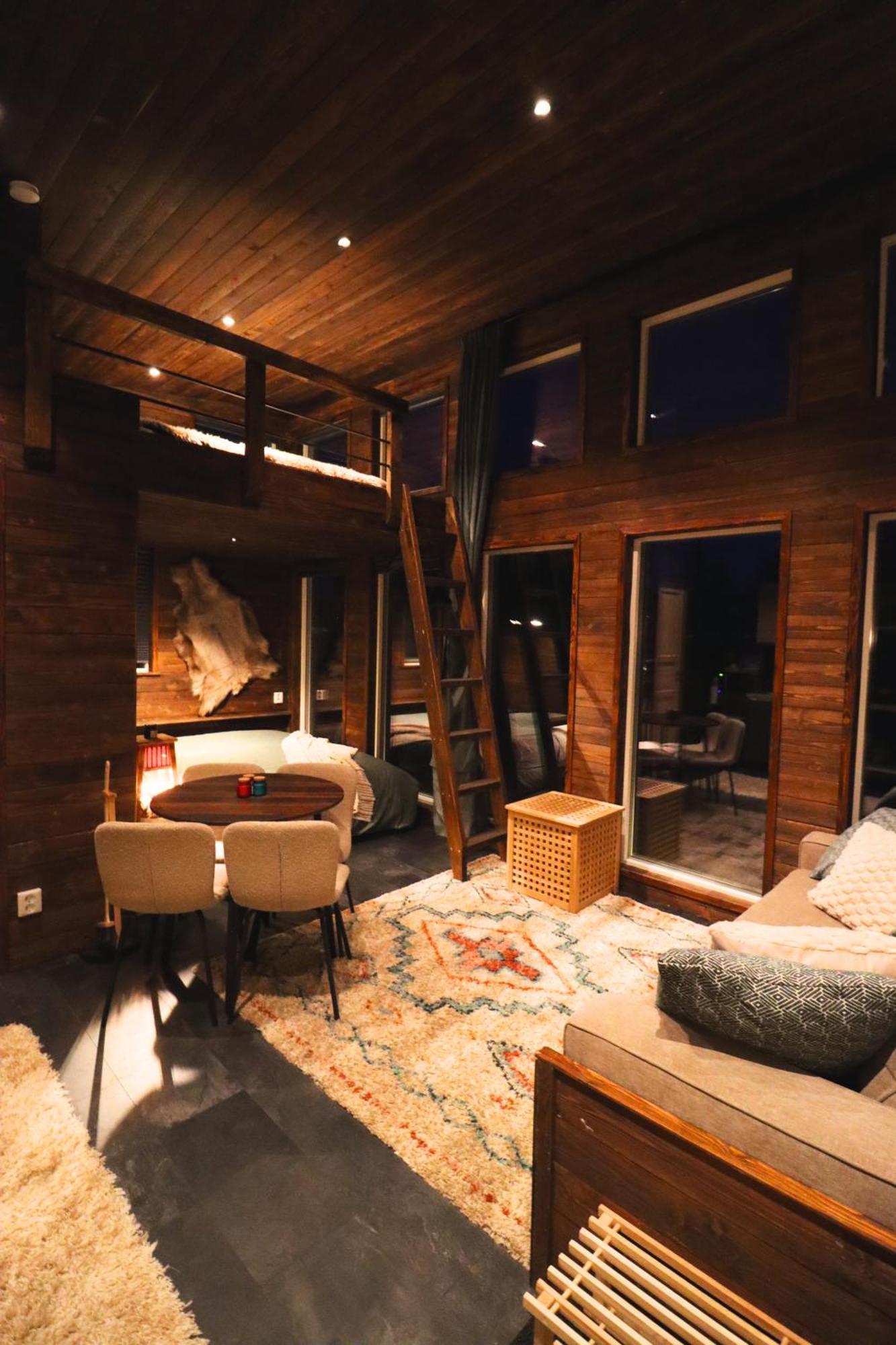 Reindeer River Lights Lodge Kiruna Ngoại thất bức ảnh