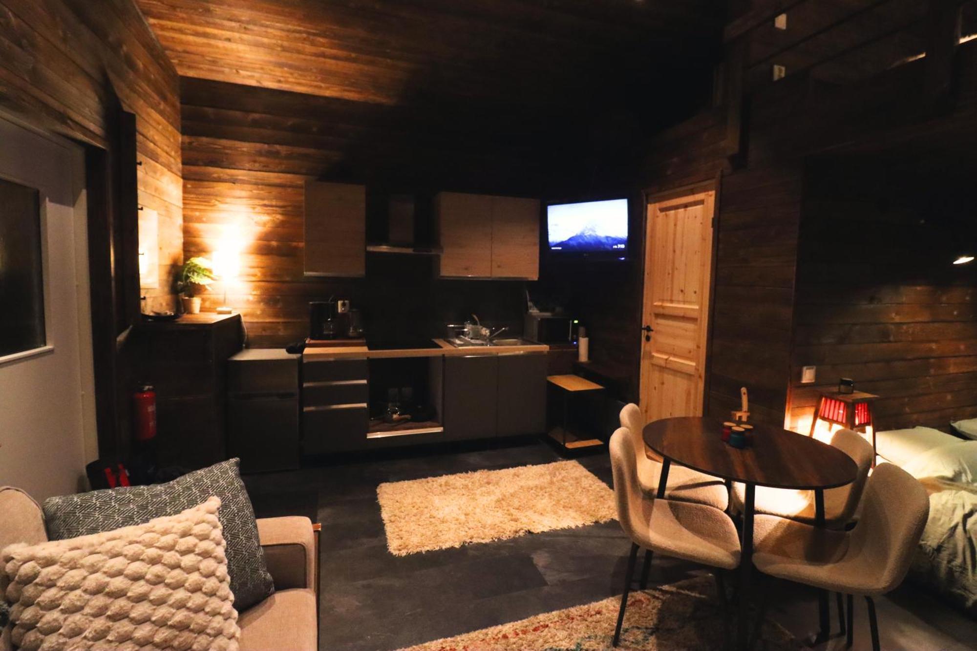 Reindeer River Lights Lodge Kiruna Ngoại thất bức ảnh